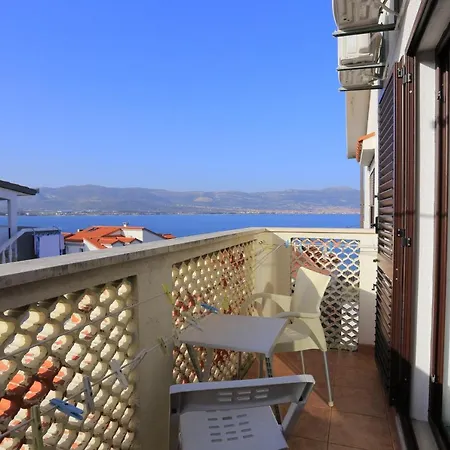 By The Sea Slatine, Ciovo - 9453 Apartment *